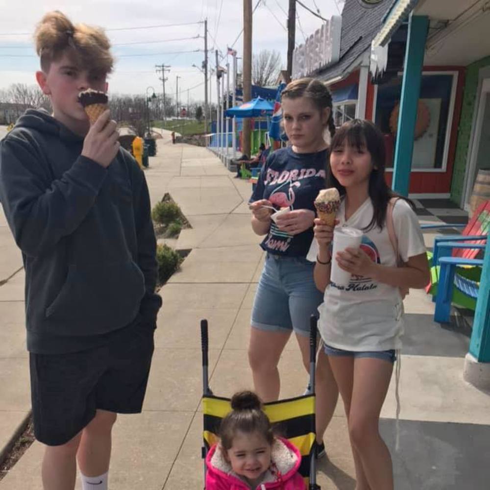 Meet your Posher, Nikki